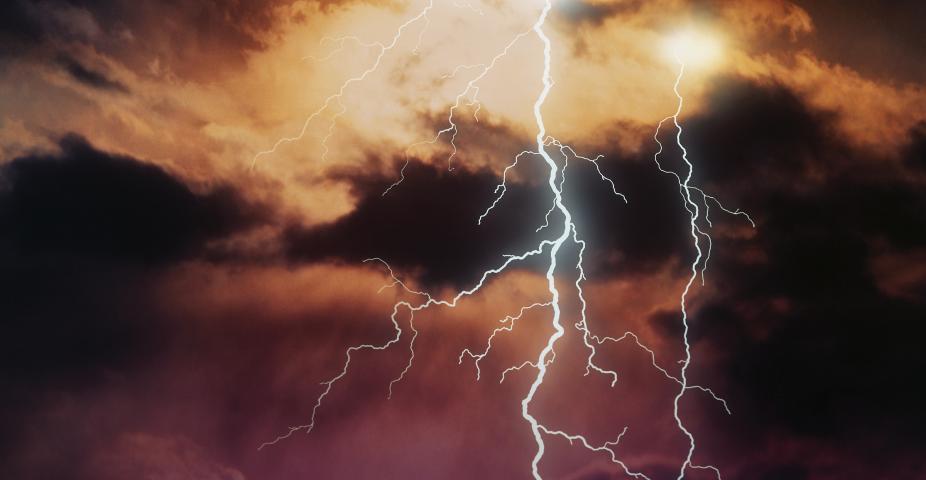 Lightning Impacts on Aviation
