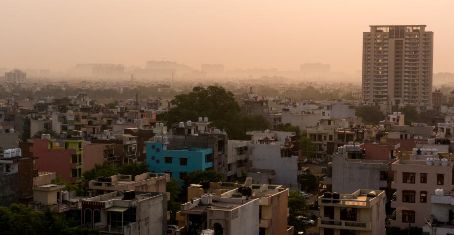 New Delhi skyline shrouded by air pollution