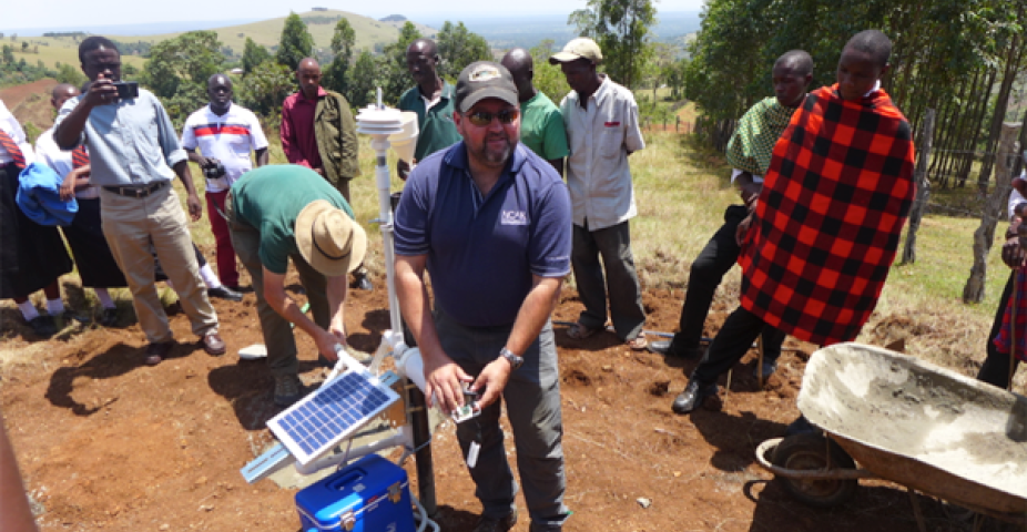 NCAR scientist Paul Kucera describes the various components of the 3D-PAWS at the Sirua Aulo Maasai High School. (©UCAR. Photo by Kristin Wegner. This image is freely available for media & nonprofit use.)