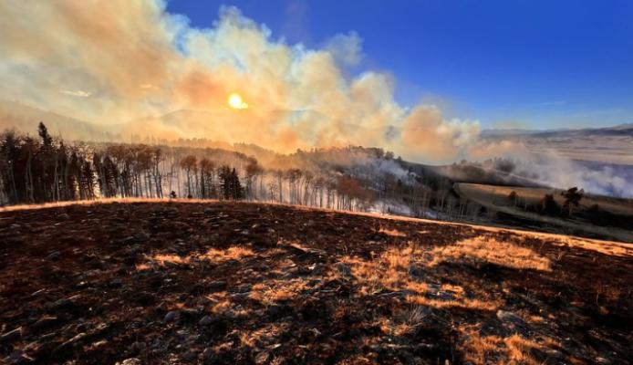 Smoke from the 2022 North Waugh prescribed fire near Canon City, Colorado.  Photo by Damon Kurtz, BLM